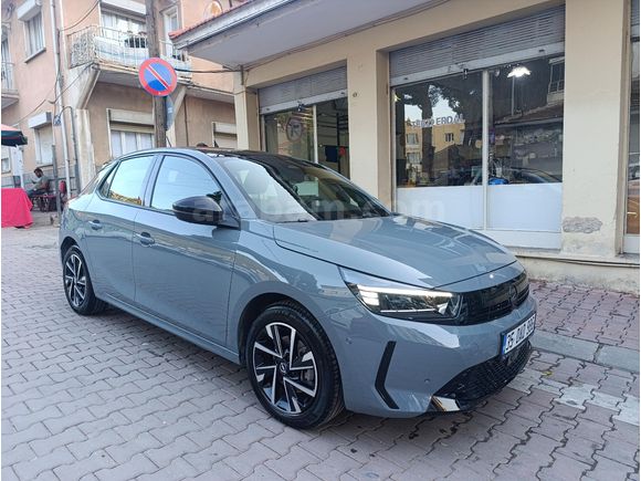 Sahibinden Nokta Hatasız Jelatinleri Üstünde Corsa