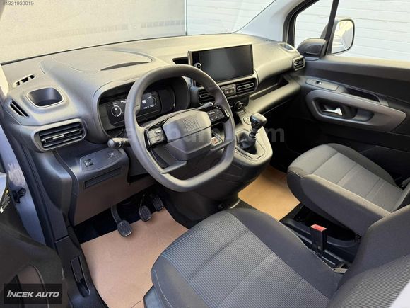 İNCEK AUTO'DAN-1.2 PURETECH EASY-2025-HATASIZ-25.500 KM