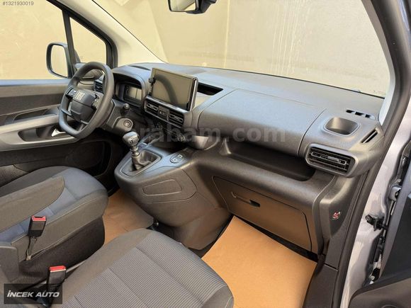 İNCEK AUTO'DAN-1.2 PURETECH EASY-2025-HATASIZ-25.500 KM
