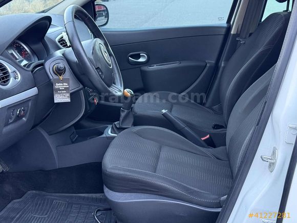 2011 Renault Clio 1.2 HB Extreme HATASIZ BOYASIZ