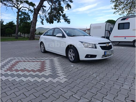 Sahibinden Chevrolet Cruze 1.6 Design Edition 2012 Model   Beyaz
