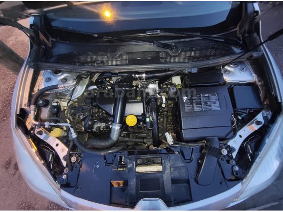 Sahibinden Renault Megane 1.5 dCi Expression 2012 Model 330.000 km Gri (Gümüş)