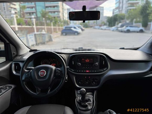 OTOMOBİL RUHSATLI HATASIZ BOYASIZ