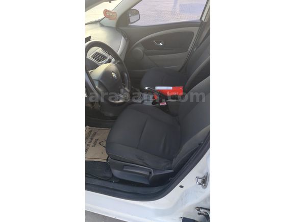 HMS OTOMOTİV DEN TEMİZ MEGANE 3
