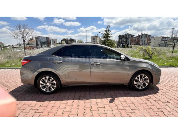 Toyota Corolla 1.33 Life 2016 Model