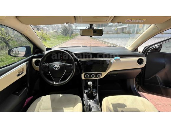 Toyota Corolla 1.33 Life 2016 Model