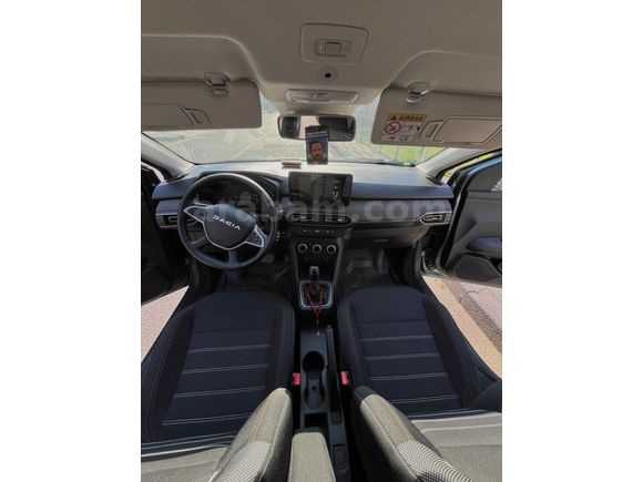 2 BIN KILOMETREDE Dacia Sandero Stepway 1.0 Tce Expression 2025 Model 