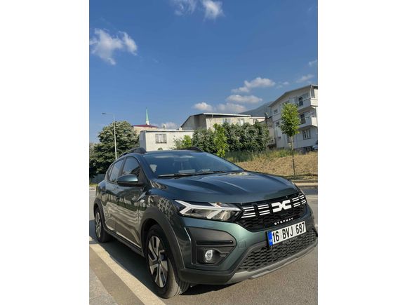 2 BIN KILOMETREDE Dacia Sandero Stepway 1.0 Tce Expression 2025 Model 