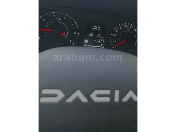 2 BIN KILOMETREDE Dacia Sandero Stepway 1.0 Tce Expression 2025 Model 