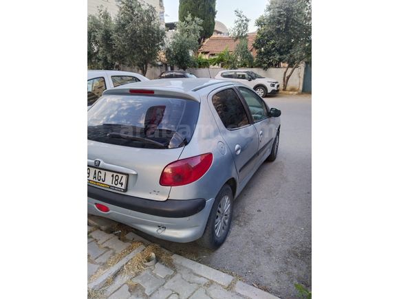 Sahibinden Peugeot 206 1.4 Color Line  Otomatik 2002 Model