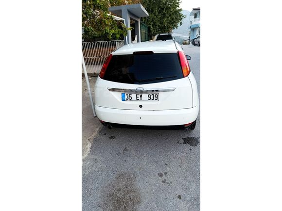 Sahibinden Ford Focus 1.6 Ghia 2001 Model