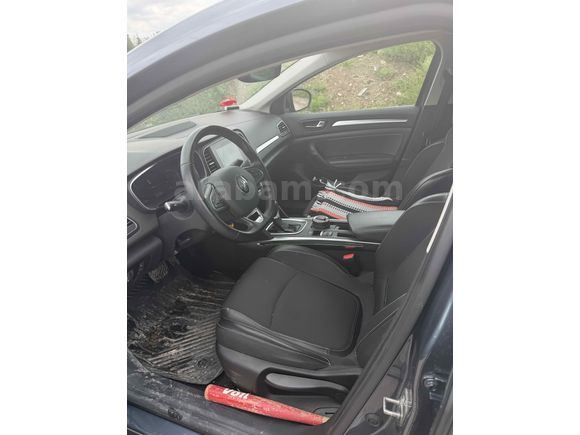 Sahibinden Renault Megane 1.5 Blue DCI Icon 2024 Model 