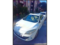 Sahibinden Renault Megane 1.5 dCi Privilege 2011 Sunroof Güvenlik Paketli Kazasız Boyasız
