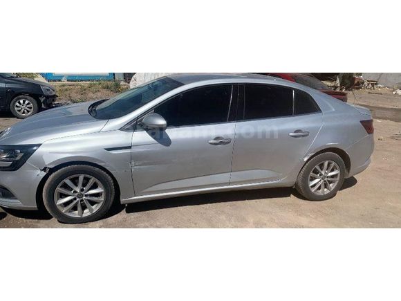 Sahibinden Renault Megane 1.5 dCi Touch 2018 Model