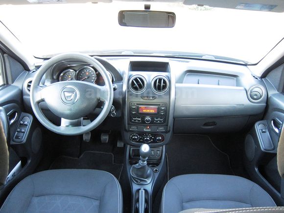 2014 DACİA DUSTER 1.5 DİZEL LAUREATE 6 iLERi MANUEL VİTES