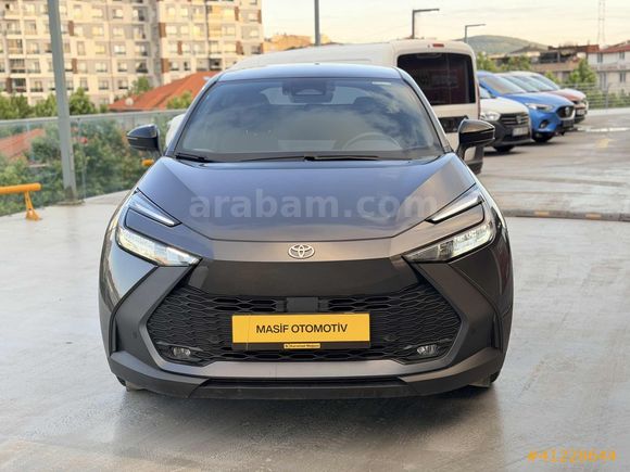 2024m 15000 km C-HR 1.8 (140) HYBRID PASSION E-CVT BİN-GİT