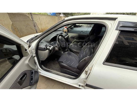 Sahibinden Renault Clio 1.4 2005 orjinal kilometre