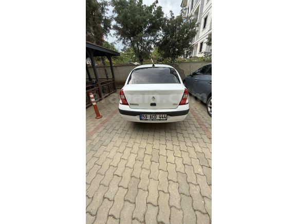 Sahibinden Renault Clio 1.4 2005 orjinal kilometre