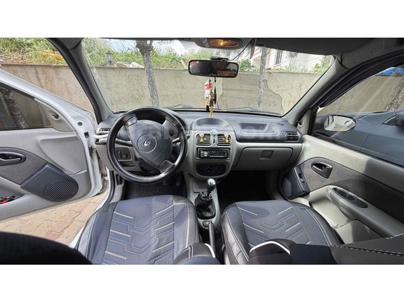 Sahibinden Renault Clio 1.4 2005 orjinal kilometre