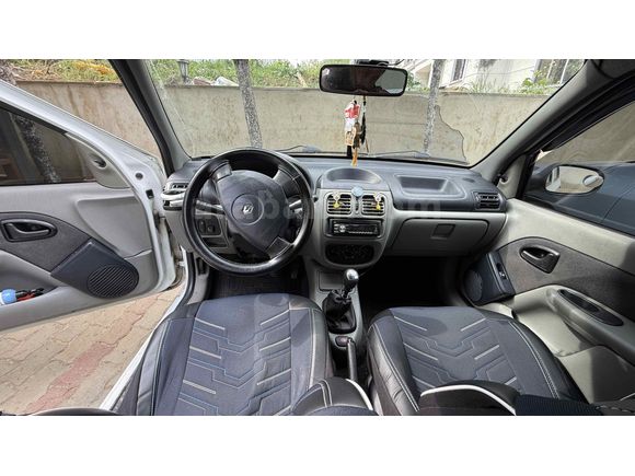 Sahibinden Renault Clio 1.4 2005 orjinal kilometre