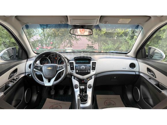 Galeriden Chevrolet Cruze 1.6 LS 2011 Model Burdur