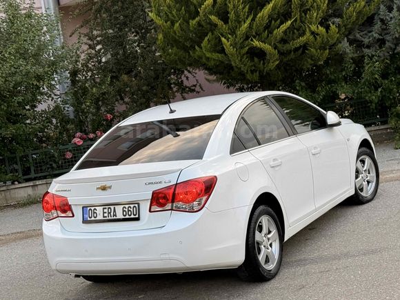 Galeriden Chevrolet Cruze 1.6 LS 2011 Model Burdur