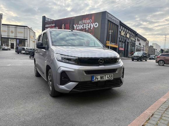 Sahibinden Opel Combo 1.5 130 HP AT8 Edition 2025 Model 