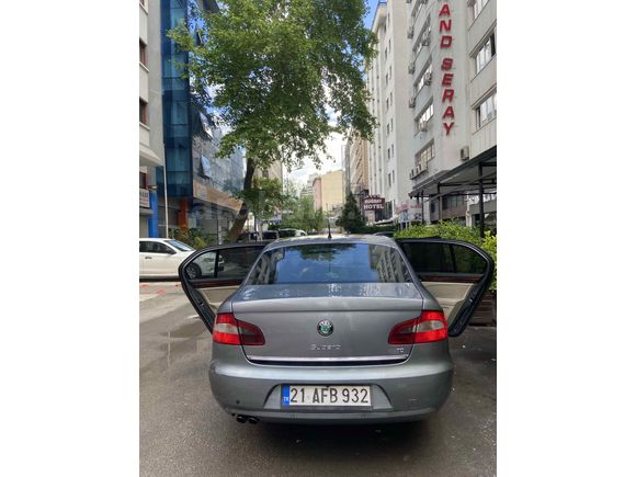 Sahibinden Skoda SuperB 2.0 TDI Elegance 2010 Model 
