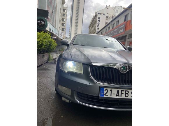 Sahibinden Skoda SuperB 2.0 TDI Elegance 2010 Model 