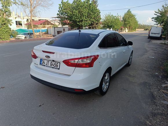 Sahibinden Ford Focus 1.6 TDCi Trend X 2014 Model 126  binde km de.  z