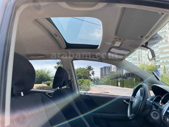 Galeriden Honda Jazz 1.4 ES 2005 Model Antalya