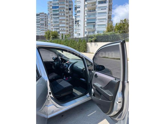 Galeriden Honda Jazz 1.4 ES 2005 Model Antalya