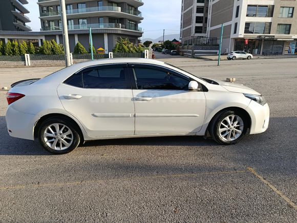 Sahibinden Toyota Corolla 1.4 D-4D Advance 2013 Model