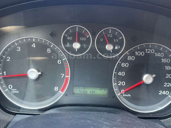 Sahibinden Ford Focus 1.6 Ghia 2005 Model 
