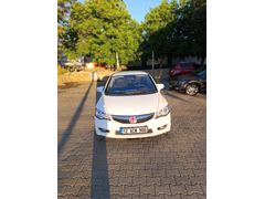 Sahibinden Honda Civic 1.6 Premium 2011 Model  240.000 km Beyaz