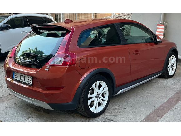 Sahibinden Volvo C30 1.6 D R-Design 2010 Model 