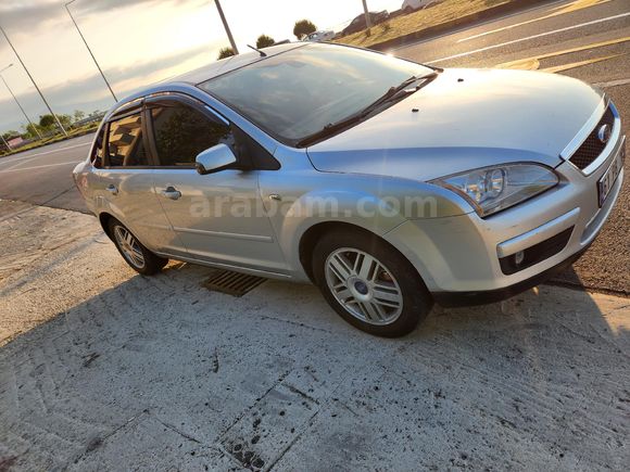 Sahibinden Ford Focus 1.6 TDCi Ghia 2008 Model