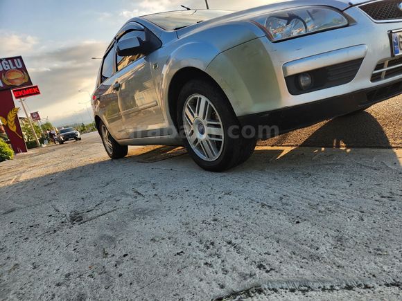 Sahibinden Ford Focus 1.6 TDCi Ghia 2008 Model