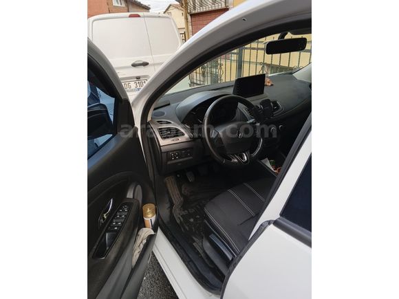 Sahibinden Renault Megane 1.5 dCi Touch 2013 Model  313.000 km Beyaz