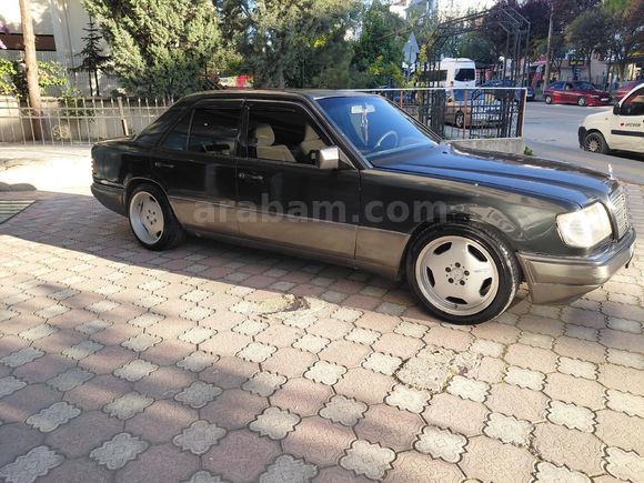 Sahibinden Mercedes - Benz E 200 1995 Model