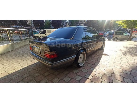 Sahibinden Mercedes - Benz E 200 1995 Model