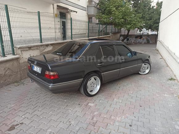 Sahibinden Mercedes - Benz E 200 1995 Model