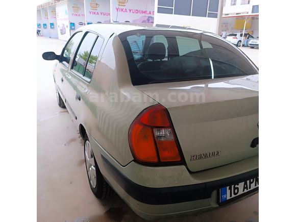 Sahibinden Renault Clio 1.4 Authentique 2004 Model