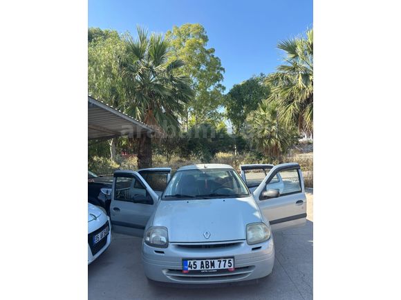 Sahibinden Renault Clio 1.4 2001 Model