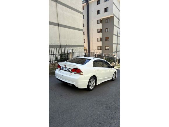 Sahibinden Honda Civic 1.6i VTEC Elegance 2010 Model 