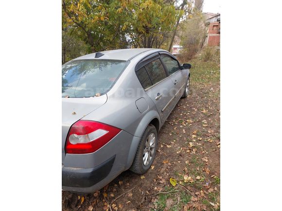 Sahibinden Renault Megane 1.6 Authentique 2004 Model