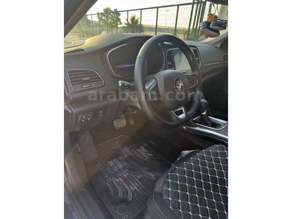 Sahibinden Renault Megane 1.3 TCe Touch 2024 Model 