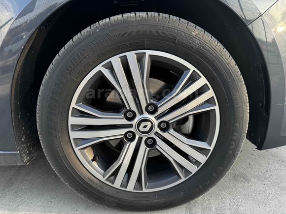 Sahibinden Renault Megane 1.3 TCe Touch 2024 Model 