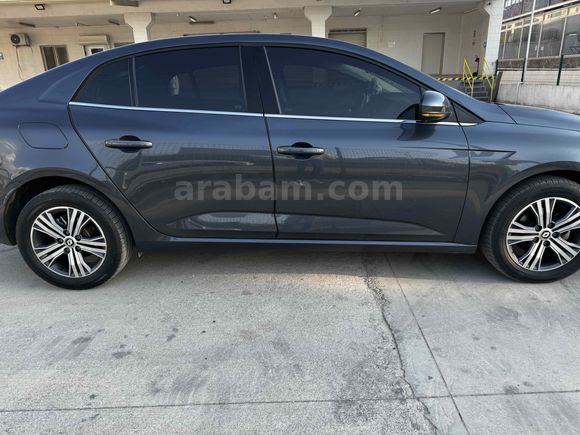 Sahibinden Renault Megane 1.3 TCe Touch 2024 Model 