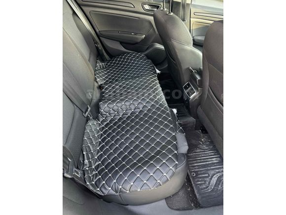 Sahibinden Renault Megane 1.3 TCe Touch 2024 Model 